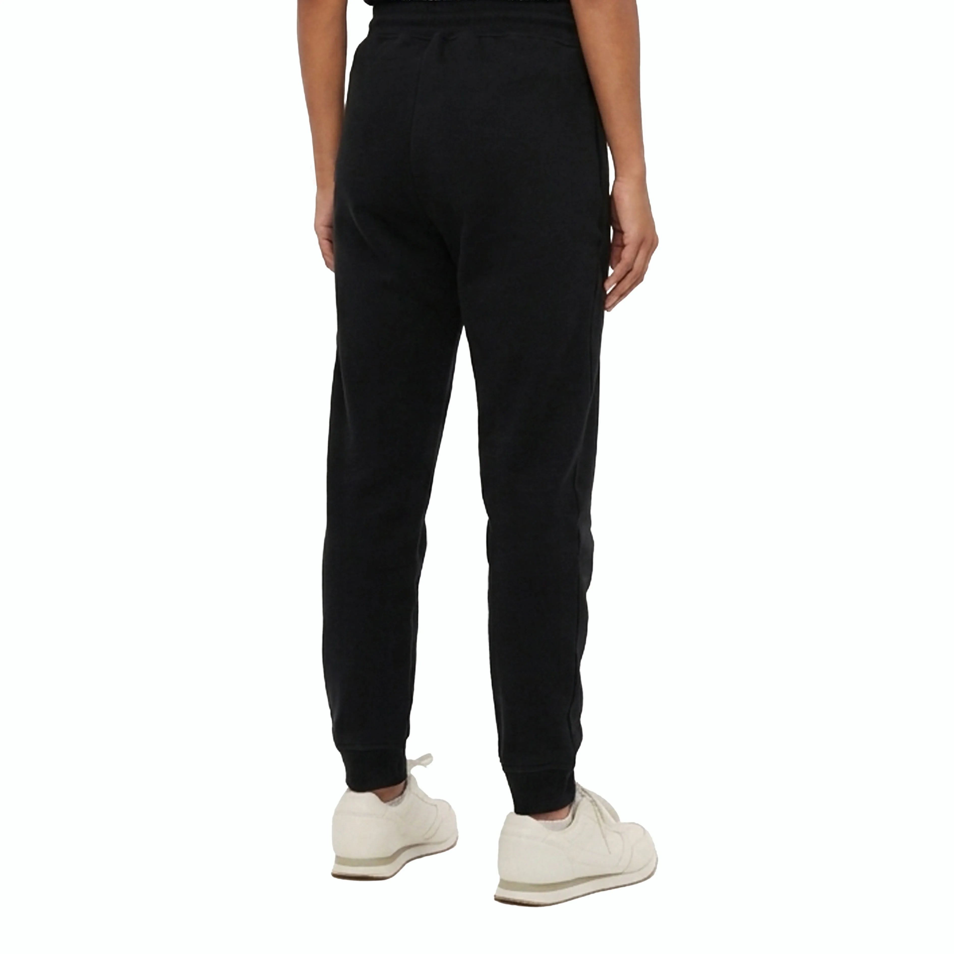 Model wearing black Unidentity sweatpants